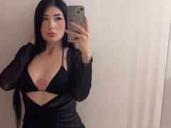 NinaBlaze - female with black hair webcam at ImLive