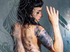 CoquinCherry - female with black hair and  big tits webcam at xLoveCam