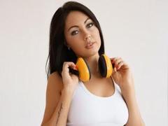 AgnessFlower - female with brown hair webcam at LiveJasmin