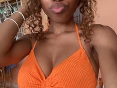 Ninah69 - female with black hair webcam at xLoveCam