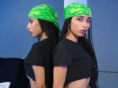 NixEris - female with black hair webcam at LiveJasmin