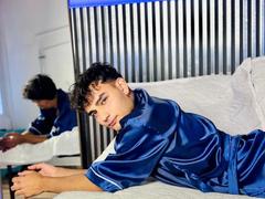 NixPeach - male webcam at LiveJasmin