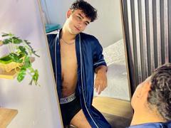 NixPeach - male webcam at LiveJasmin