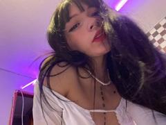 ninacat - female webcam at xLoveCam