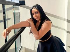 NoaBlossom - female with black hair webcam at xLoveCam