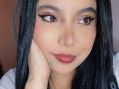 NoaBlossom - female with black hair webcam at xLoveCam