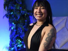 NoahTomson - female with black hair webcam at LiveJasmin