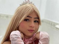 NahomiSanchez - shemale with black hair and  small tits webcam at LiveJasmin