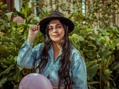 NohaMullers - female with black hair and  big tits webcam at xLoveCam