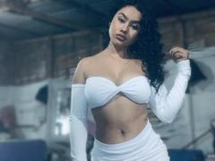 NoiraVale - female with black hair and  big tits webcam at xLoveCam