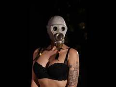 NovaNilla-hot - female with brown hair webcam at xLoveCam