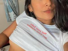 NovahPerotti - female with brown hair webcam at xLoveCam