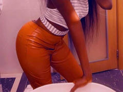 NyaraVelvet-hot - female with black hair webcam at xLoveCam