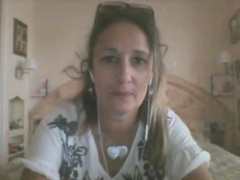 NyckyLove - female with black hair and  small tits webcam at xLoveCam