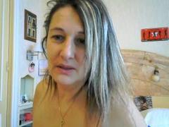 NyckyLove - female with black hair and  small tits webcam at xLoveCam