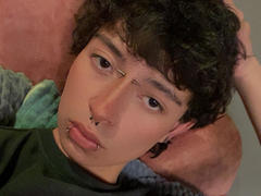 OasisFairy - shemale with black hair webcam at xLoveCam