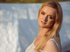 HoneydewMolly - blond female with  big tits webcam at ImLive
