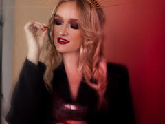 HoneydewMolly - blond female with  big tits webcam at ImLive