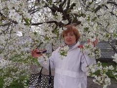 OlgaLuck - blond female with  big tits webcam at xLoveCam