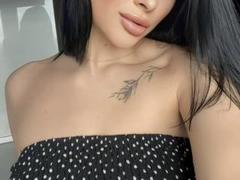 Olieri - female with brown hair and  small tits webcam at xLoveCam