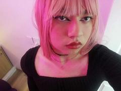 OliverPelman - blond shemale webcam at xLoveCam