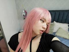 OliverPelman - blond shemale webcam at xLoveCam