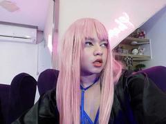 OliverPelman - blond shemale webcam at xLoveCam