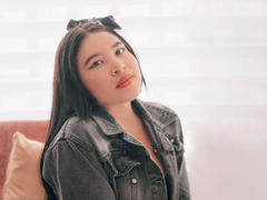 OliviGrace - female with black hair and  small tits webcam at LiveJasmin
