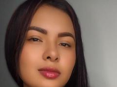 OliviaCarson - female with black hair webcam at ImLive