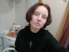 OliviaFlex - female with brown hair webcam at xLoveCam