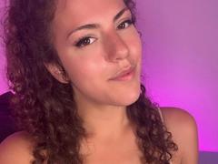 OliviaOcean-hot - female with black hair webcam at xLoveCam