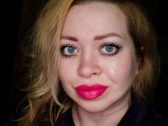 OliviaVerr - blond female with  big tits webcam at xLoveCam