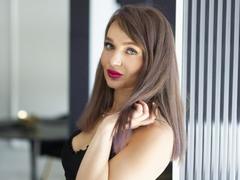 ArinaLips - female with brown hair and  small tits webcam at xLoveCam