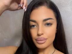 OlyviaDelight - female with black hair webcam at xLoveCam