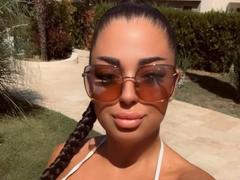 OlyviaDelight - female with black hair webcam at xLoveCam