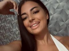 OlyviaDelight - female with black hair webcam at xLoveCam