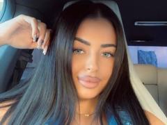 OlyviaDelight - female with black hair webcam at xLoveCam