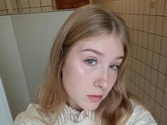 OpalMccullars - blond female with  big tits webcam at xLoveCam
