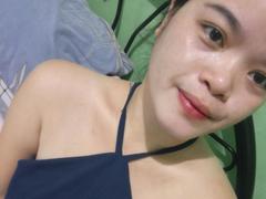 OpenMindedKinyStar - female webcam at xLoveCam