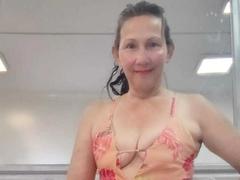 OrianaJhonson - female with black hair and  big tits webcam at xLoveCam