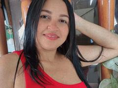 OrianaLux from xLoveCam