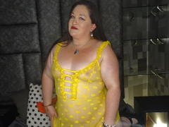 OrianaSmith - female with brown hair and  small tits webcam at xLoveCam