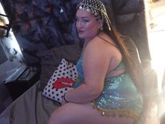 OrianaSmith - female with brown hair and  small tits webcam at xLoveCam