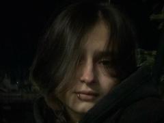 OuidaHansrote - female with black hair and  big tits webcam at xLoveCam