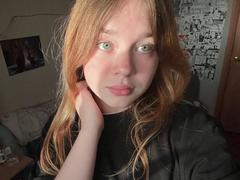OzieBogg - female with red hair webcam at xLoveCam