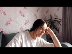 PageMayeux - female webcam at xLoveCam