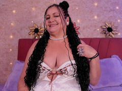 PalomaLombardi - female with brown hair webcam at xLoveCam