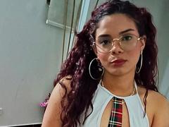 KilyeChar - female with brown hair webcam at xLoveCam