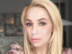 PamelaHoney - blond female webcam at xLoveCam