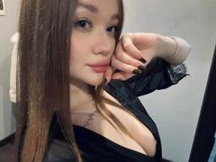 EstelaGallo - female with brown hair and  big tits webcam at LiveJasmin